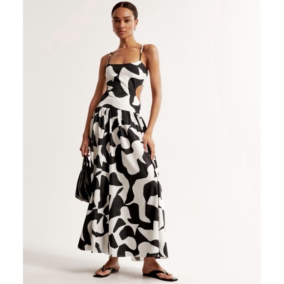 Abercrombie & Fitch NEW Black White Cutout Maxi Dress Size XL Smocked Pleated - Picture 11 of 12